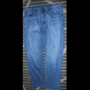 MEN'S CHAPS Slim Straight Men's Jeans 38/ 32 Darker Wash 99% Cotton 1% Spandex.